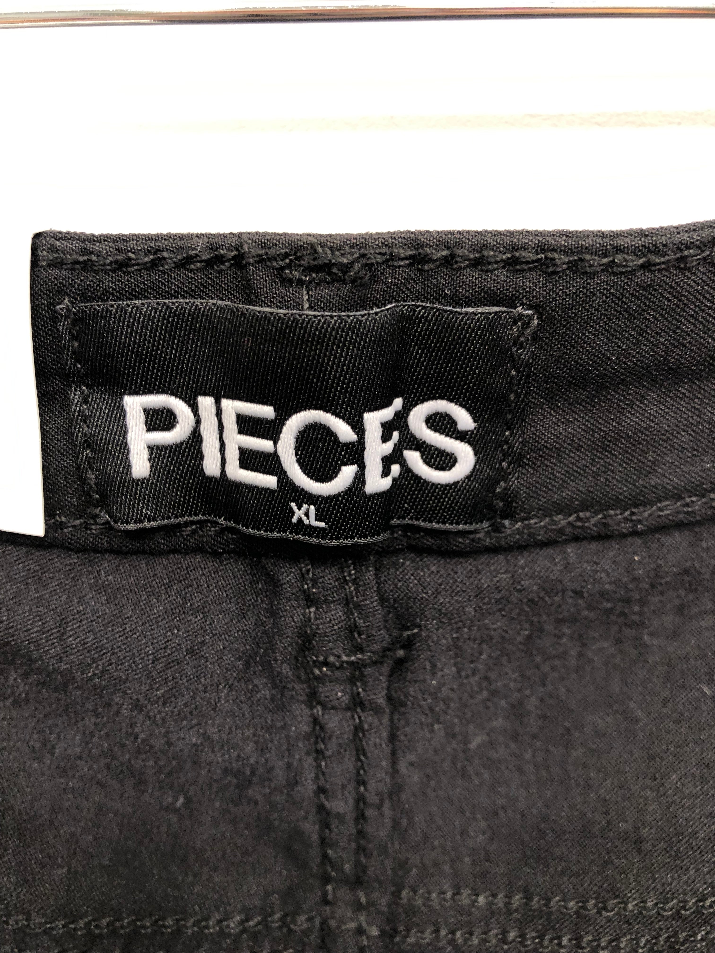 Pieces Bukser